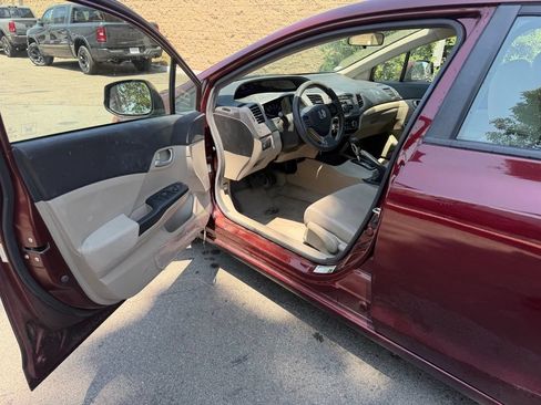 Used 2012 Honda Civic LX image 18