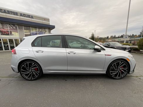 Used 2022 Volkswagen GTI Autobahn image 9