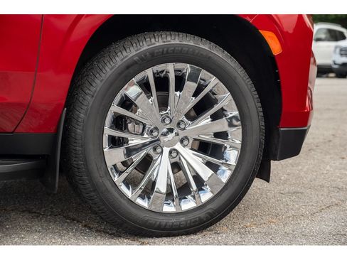 Used 2021 Chevrolet Tahoe Premier w/ Premium Package RWD image 10
