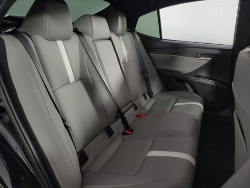 Used 2025 Toyota Camry SE FWD image 16