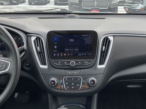 Used 2024 Chevrolet Malibu LT image 13