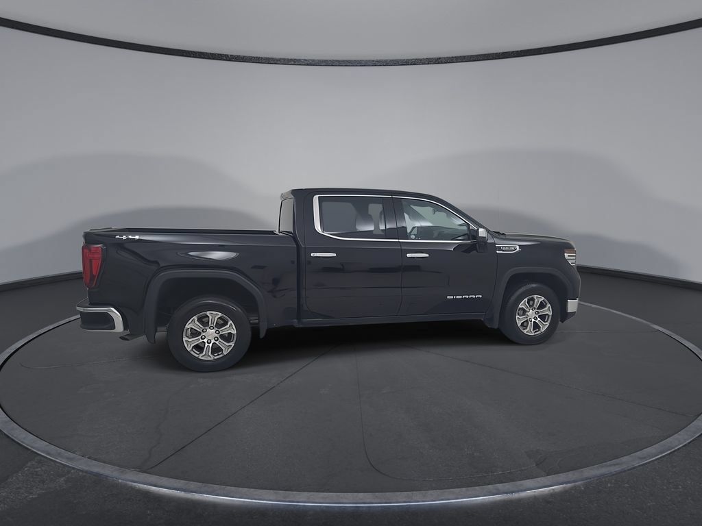 Used 2025 GMC Sierra 1500 SLT AWD/4WD image 17