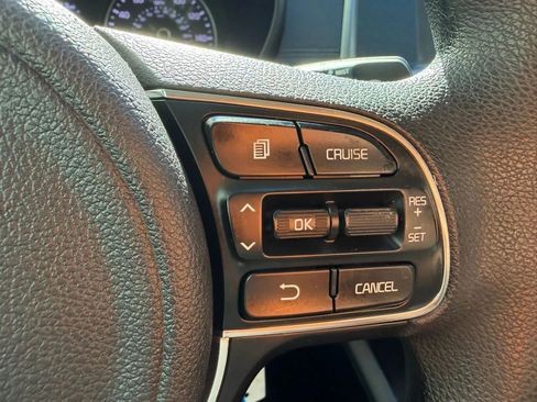 Used 2018 Kia Optima LX w/ 17" Alloy Wheels Package image 14