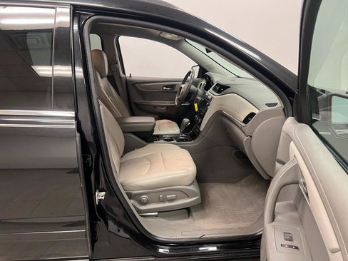 Used 2014 Chevrolet Traverse LT FWD image 25