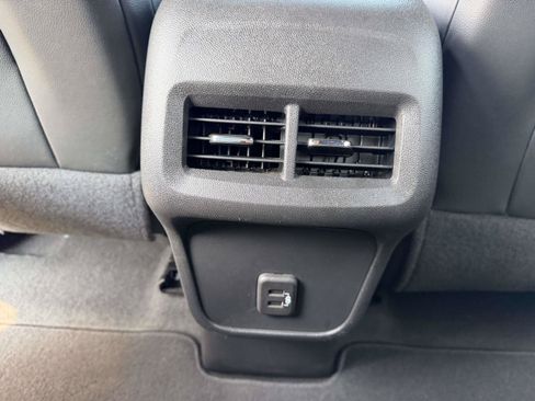 Used 2023 Chevrolet Equinox RS AWD/4WD image 14