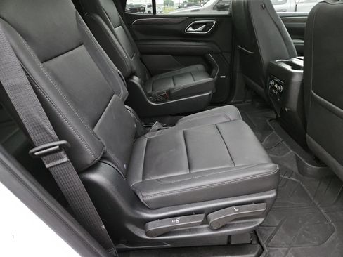 Used 2023 Chevrolet Tahoe Z71 w/ Luxury Package AWD/4WD image 35