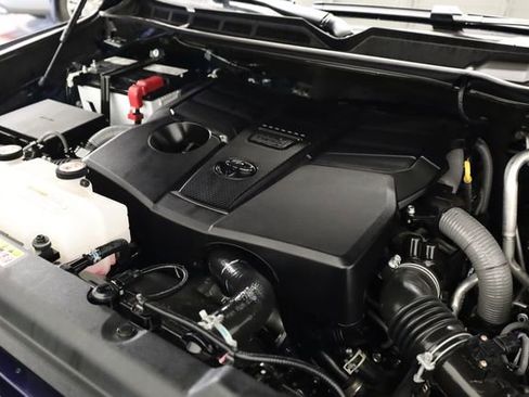 Used 2025 Toyota Tundra Limited image 9