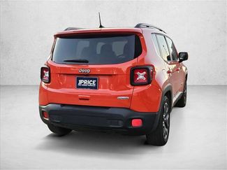 Used 2018 Jeep Renegade Latitude w/ Popular Equipment Group video 3