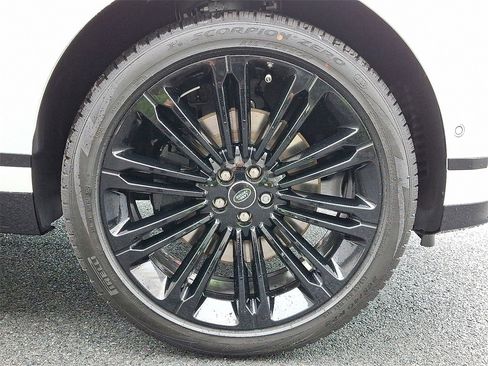 New 2026 Land Rover Range Rover Velar Dynamic SE image 5