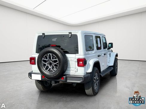 Certified 2024 Jeep Wrangler Unlimited Sahara w/ Technology Group AWD/4WD image 5
