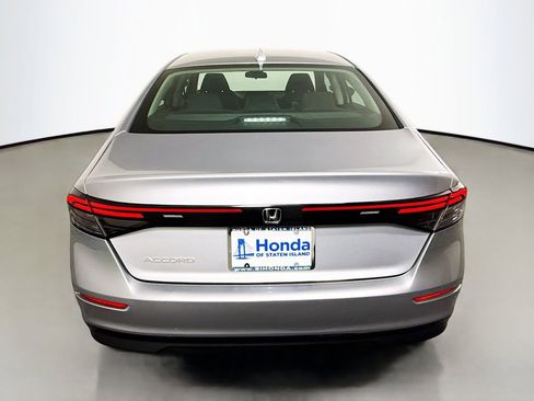 Certified 2023 Honda Accord EX image 6