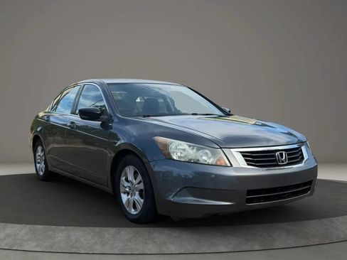 Used 2010 Honda Accord LX-P image 3