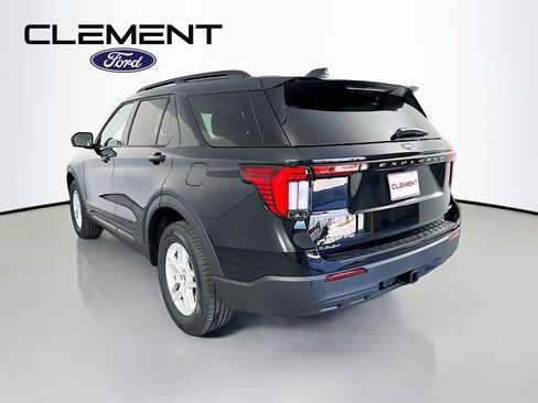 New 2026 Ford Explorer Active AWD/4WD image 8