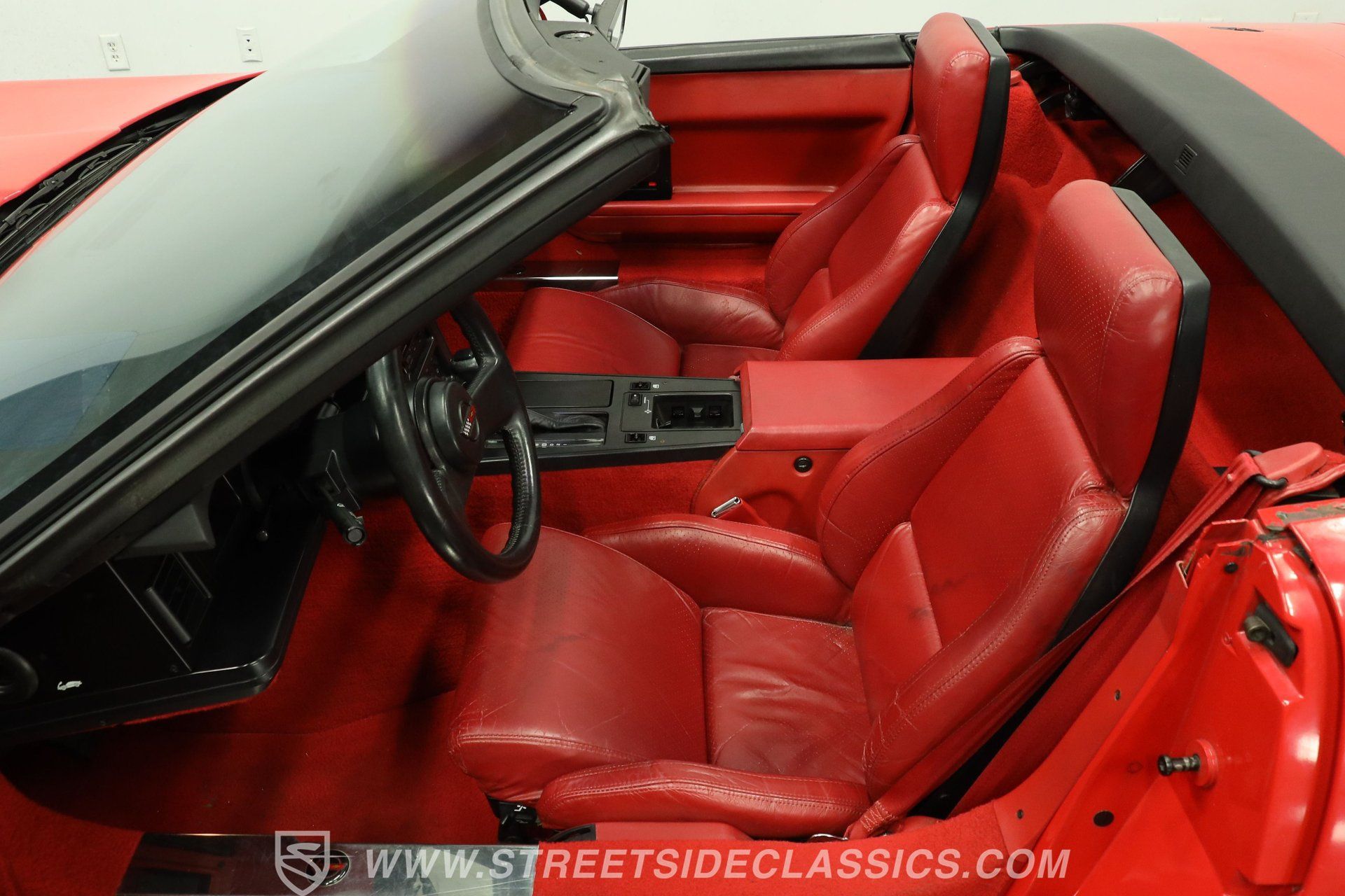 Used 1988 Chevrolet Corvette Convertible RWD image 35