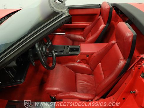Used 1988 Chevrolet Corvette Convertible RWD image 35