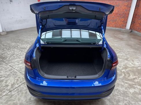 Used 2024 Volkswagen Jetta SE image 26