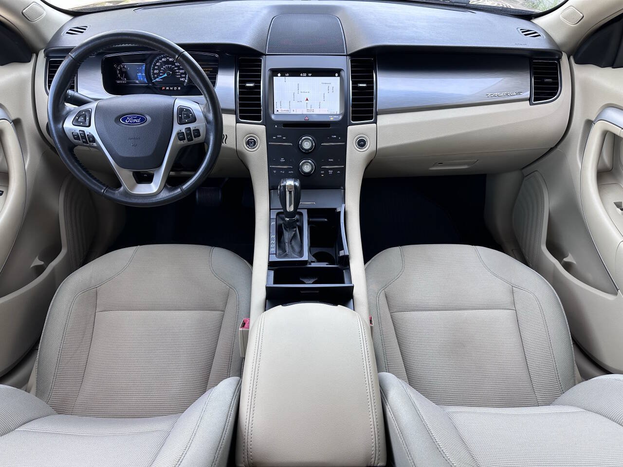 Used 2016 Ford Taurus SEL w/ Equipment Group 201A FWD image 14