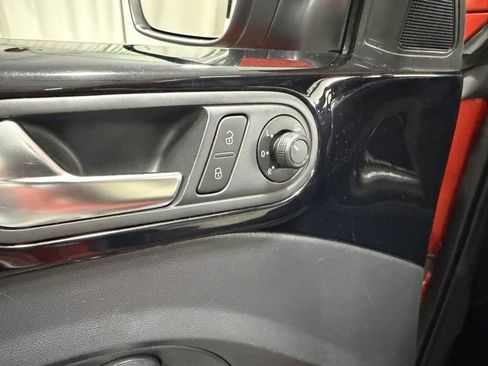 Used 2018 Volkswagen Beetle 2.0T Coast w/ Coast Lighting Package image 18