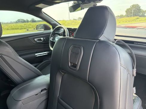 Used 2025 Ford Mustang GT RWD image 17