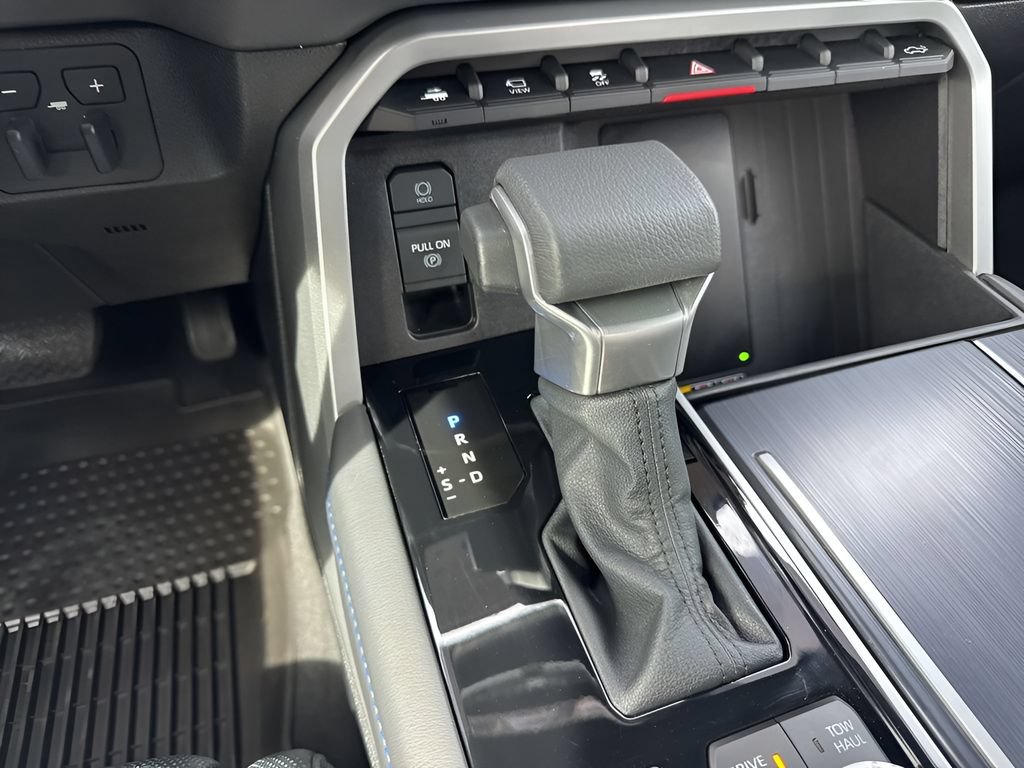 Used 2025 Toyota Tundra Platinum AWD/4WD image 19