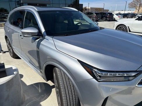 Used 2025 Acura MDX w/ Advance Package image 2