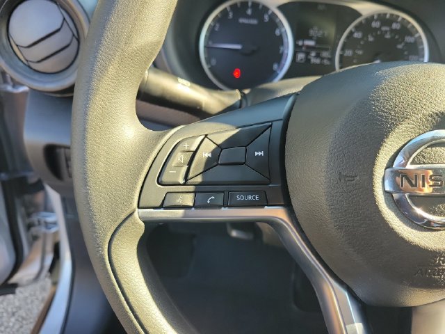 Used 2020 Nissan Kicks S FWD image 19