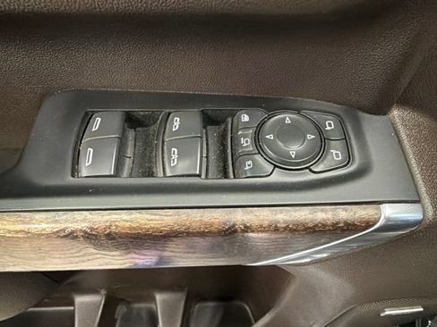 Used 2022 GMC Sierra 3500 Denali AWD/4WD image 13