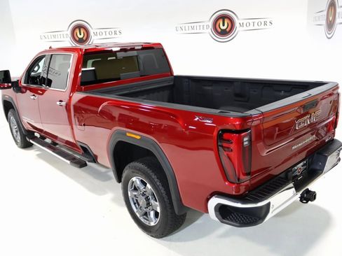 Used 2025 GMC Sierra 3500 SLT w/ SLT Premium Package image 12