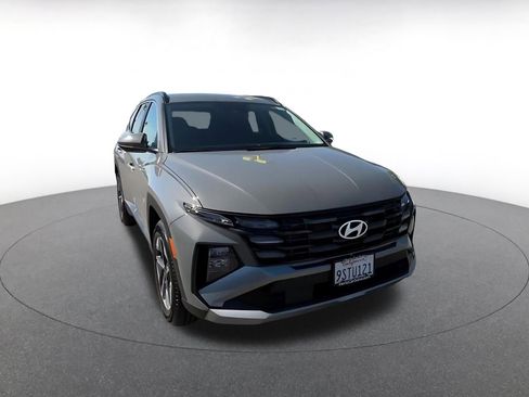 Used 2025 Hyundai Tucson SEL image 3