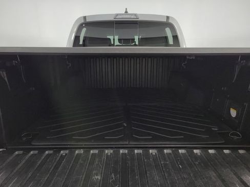 Used 2020 Toyota Tacoma TRD Off-Road w/ Technology Package AWD/4WD image 26