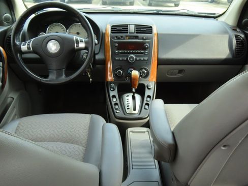 Used 2006 Saturn Vue 2WD V6 w/ Chrome Pkg image 23