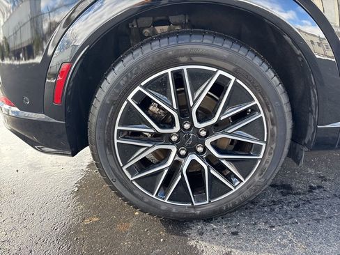 Used 2024 Ford Mustang Mach-E Premium image 11