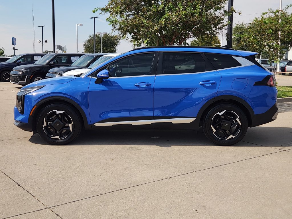 Certified 2026 Kia Sportage EX w/ EX Panorama Roof Package FWD image 12