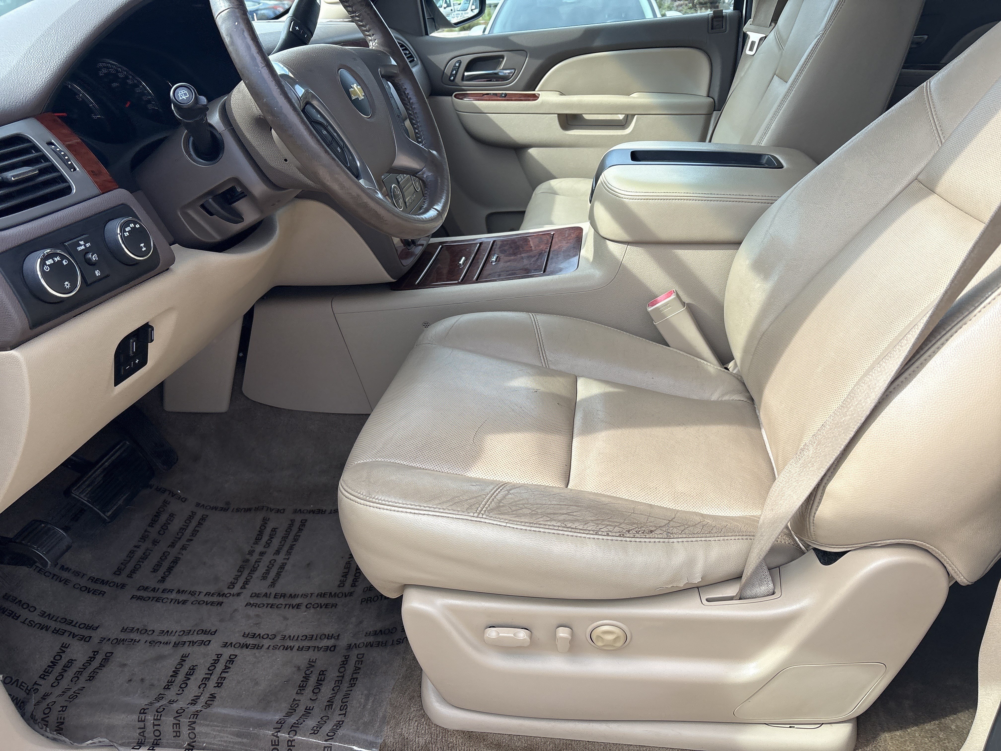 Used 2013 Chevrolet Suburban LTZ AWD/4WD image 11