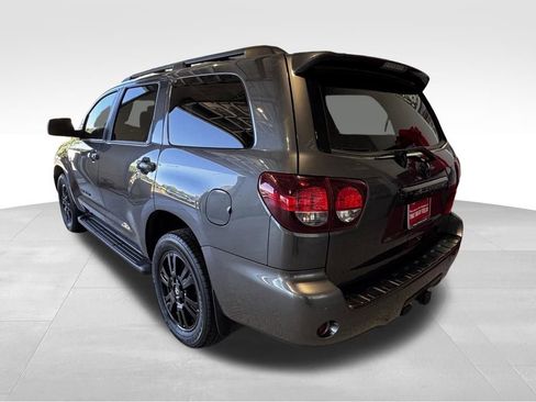Used 2022 Toyota Sequoia TRD Sport w/ TRD Sport Premium Package AWD/4WD image 4