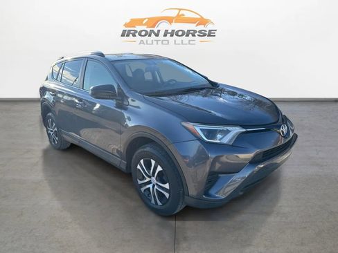 Used 2016 Toyota RAV4 LE AWD/4WD image 3