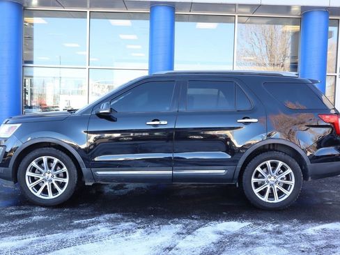 Used 2016 Ford Explorer Limited image 2