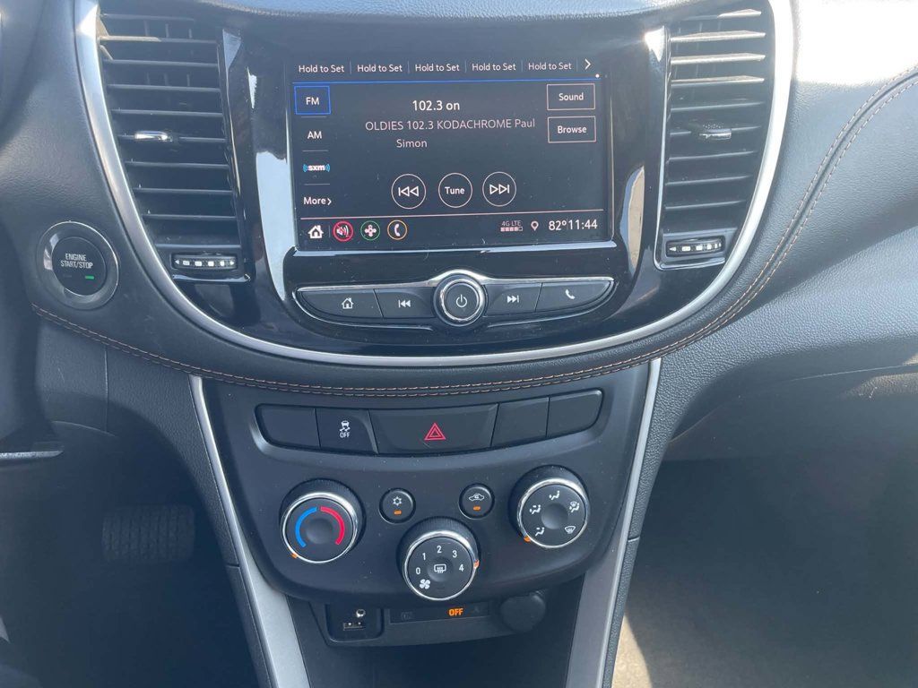 Used 2021 Chevrolet Trax LT w/ Sport Edition FWD image 16
