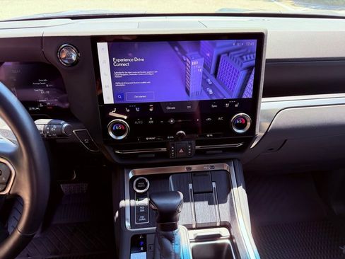 Certified 2024 Lexus GX 550 AWD/4WD image 28