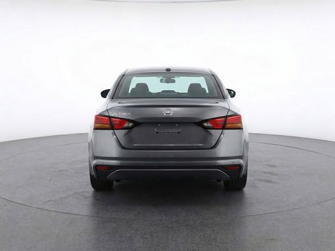 Used 2025 Nissan Altima 2.5 SV image 6