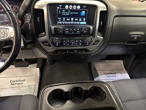 Used 2019 GMC Sierra 1500 SLE w/ SLE Value Package AWD/4WD image 18