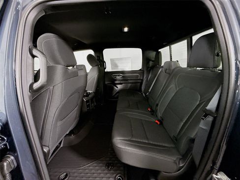 New 2026 RAM 1500 Big Horn AWD/4WD image 17
