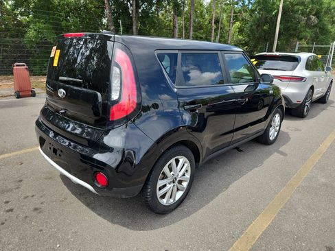 Used 2019 Kia Soul + FWD image 4