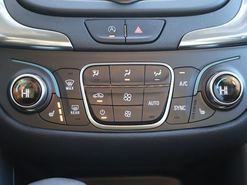 Certified 2022 Chevrolet Equinox LT image 19