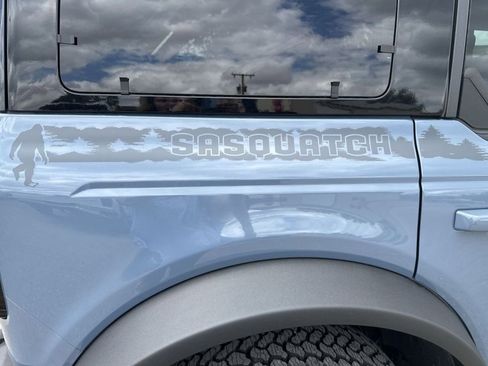 New 2025 Ford Bronco Outer Banks w/ Sasquatch Package AWD/4WD image 29