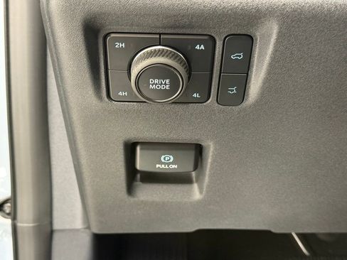 New 2025 Ford Expedition Platinum w/ Platinum Ultimate Package image 38