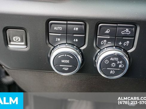 Used 2024 GMC Sierra 2500 Denali w/ Denali Reserve Package image 45