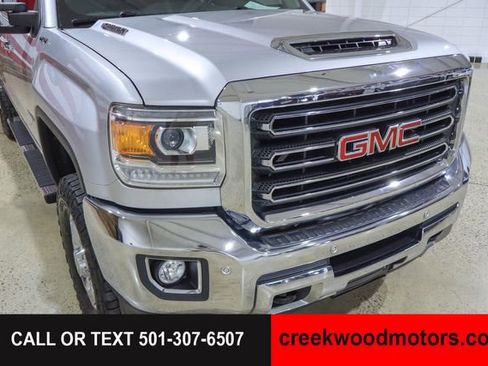 Used 2019 GMC Sierra 2500 SLT w/ Duramax Plus Package AWD/4WD image 28