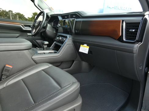 Certified 2025 GMC Sierra 1500 Denali RWD image 17