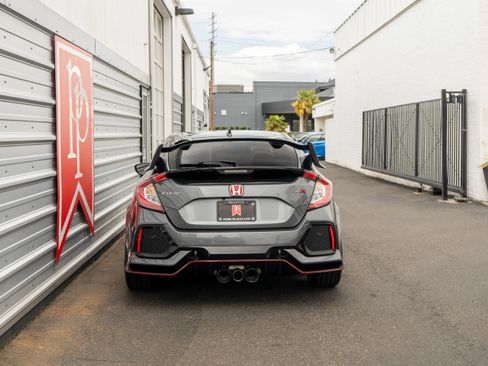 Used 2019 Honda Civic Type R image 39